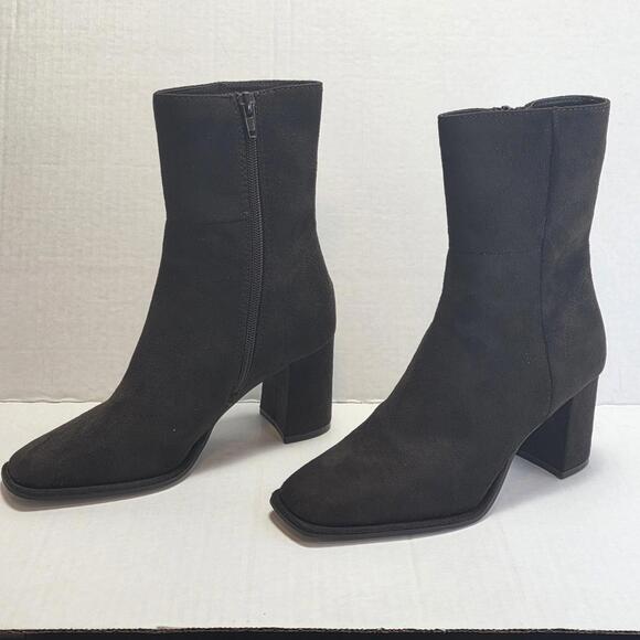 Madden Girl Monicaa Dark Brown Faux Suede Boots Women's Size 5M - Picture 2 of 8